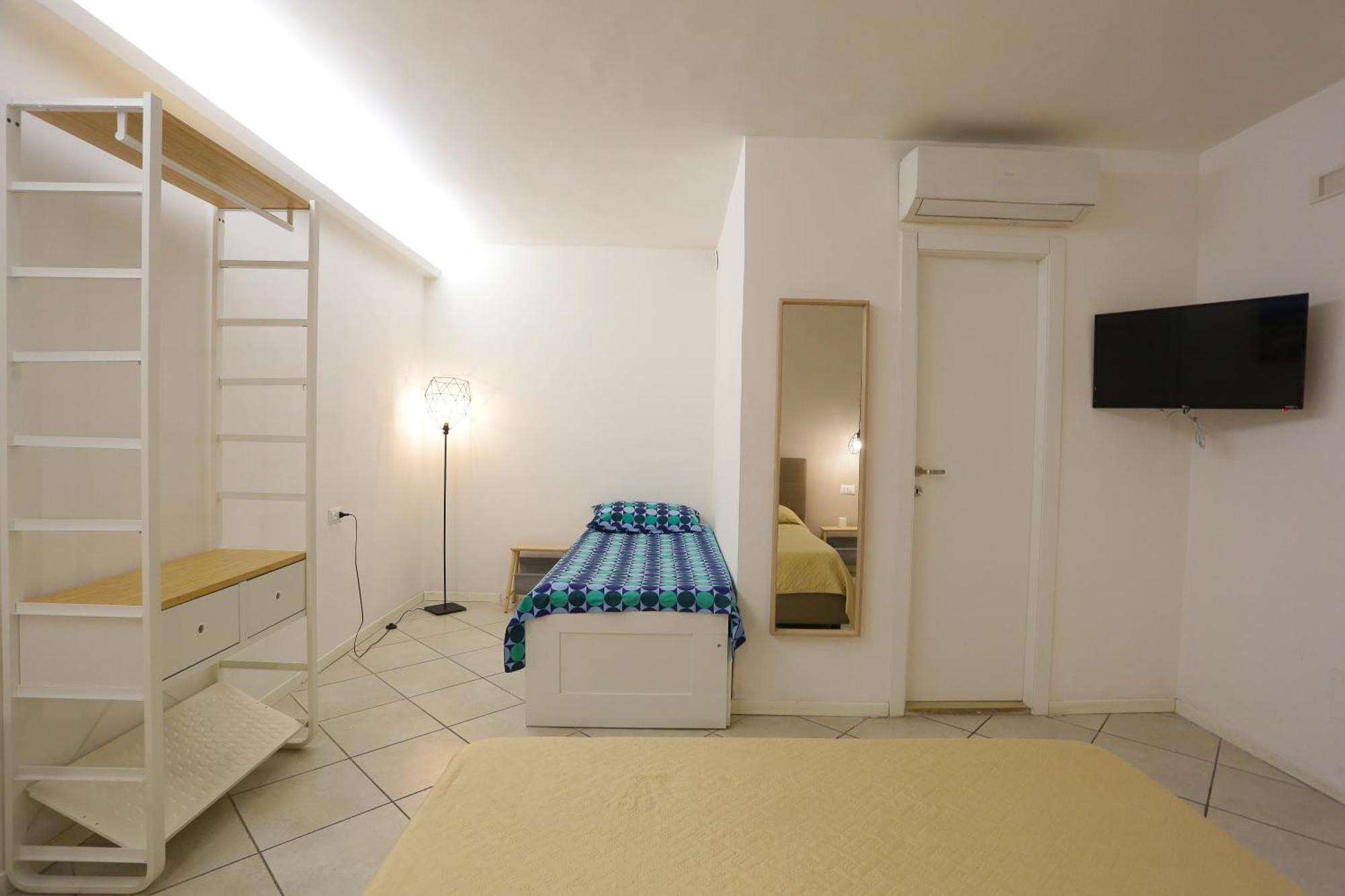 Domus Zapata Hotel Naples Exterior photo